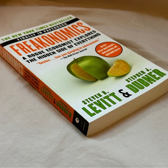 2 BOOK BUNDLE | BUSINESS, ECONOMICS | PAPERBACK BOOK (s) - Picture 4 of 7